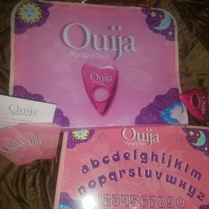 2008 Hasbro Pink Ouija Board COMPLETE SET